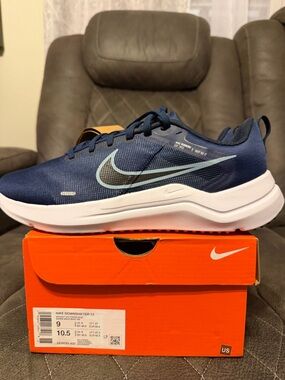 Nike Downshifter 12 Midnight Navy Blue DD9293-400 Men’s Size 9 Women's 10.5 NEW